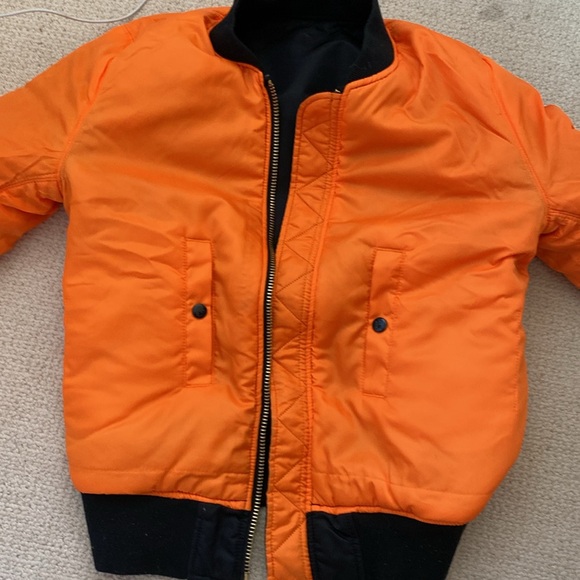 Alpha Industries Reversable Bomber Jacket - Picture 6 of 8